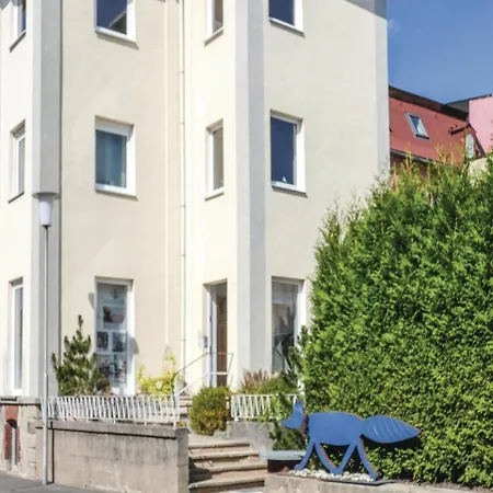 Three-bedroom In Apartmán