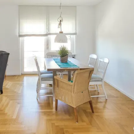 Apartmán Three-bedroom In