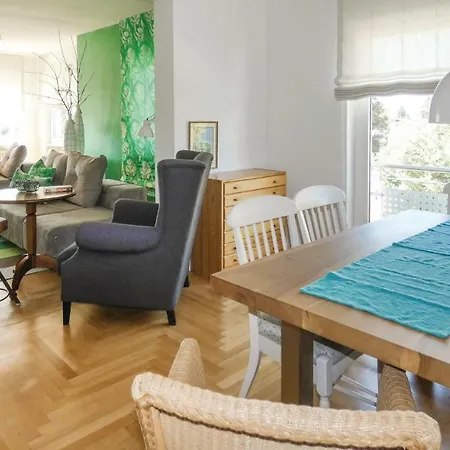 Three-bedroom In Selb